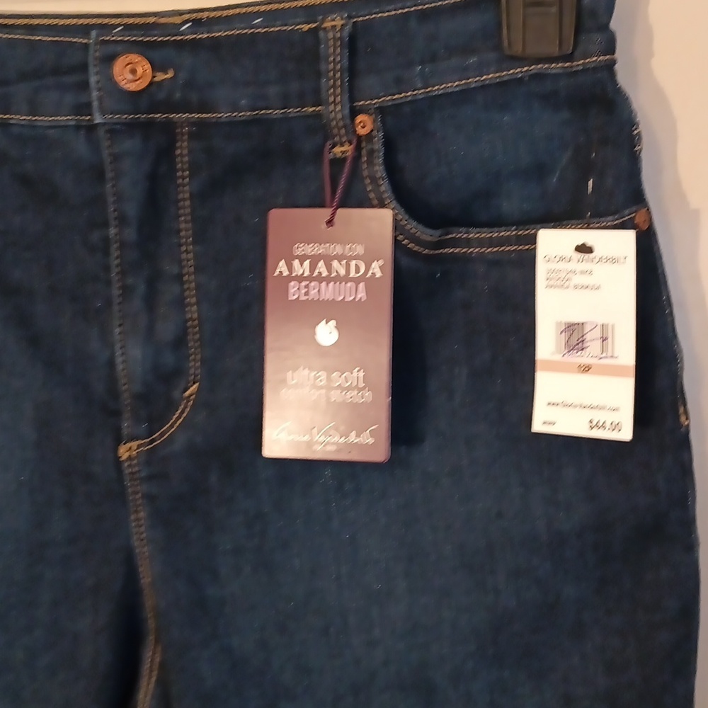 Gloria Vanderbilt Women's Blue Denim Shorts - Picture 4 of 6